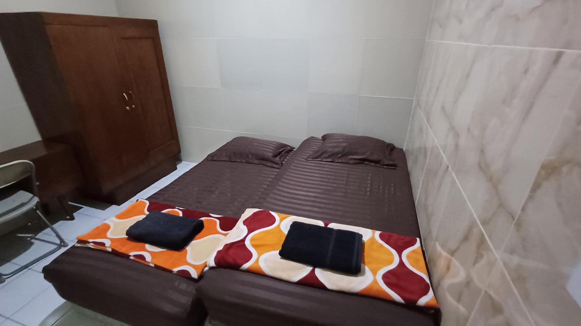 Kost Carmelia Syariah Baranangsiang Bogor Hotel Bagian luar foto